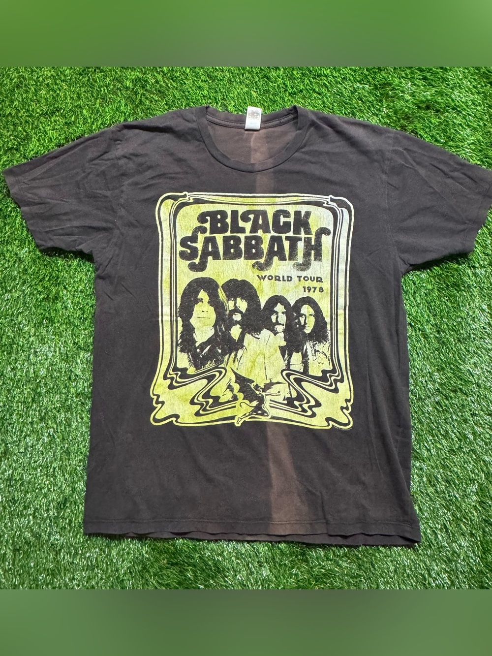 Black Sabbath 1978 World Tour T Shirt Women's M Distressed Ozzy Tribute Tee